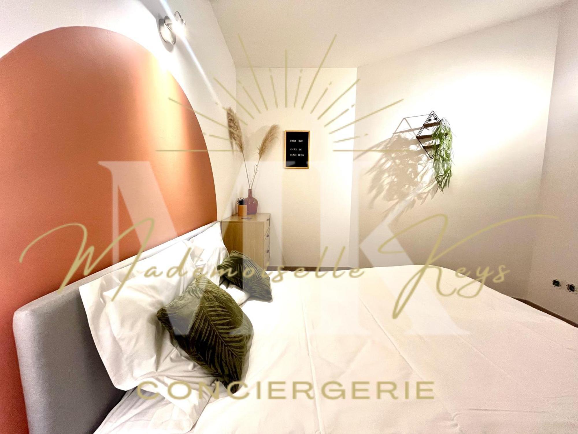 Le Mirror- Hyper Centre Ville Sens Bagian luar foto